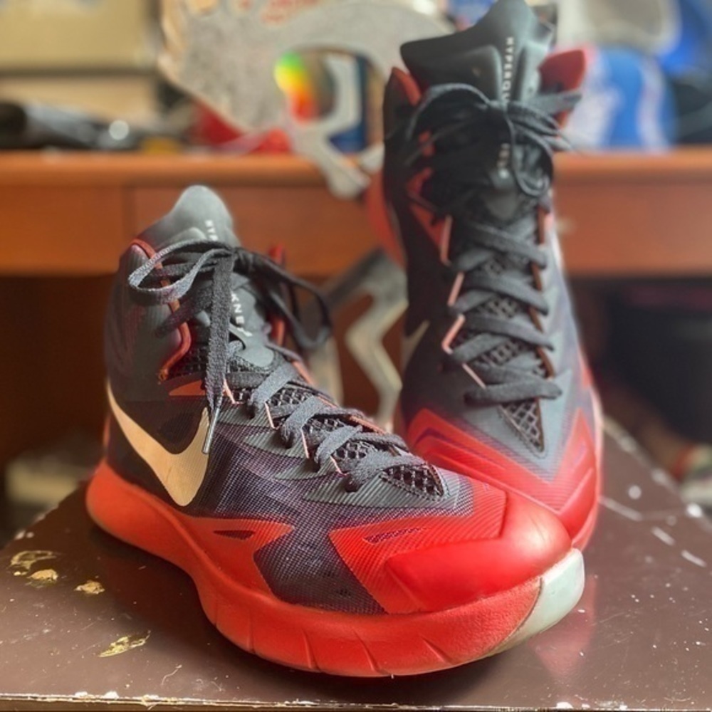 Lunar Hyperquickness Black/University Red-Wolf Gre - Picture 2 of 6